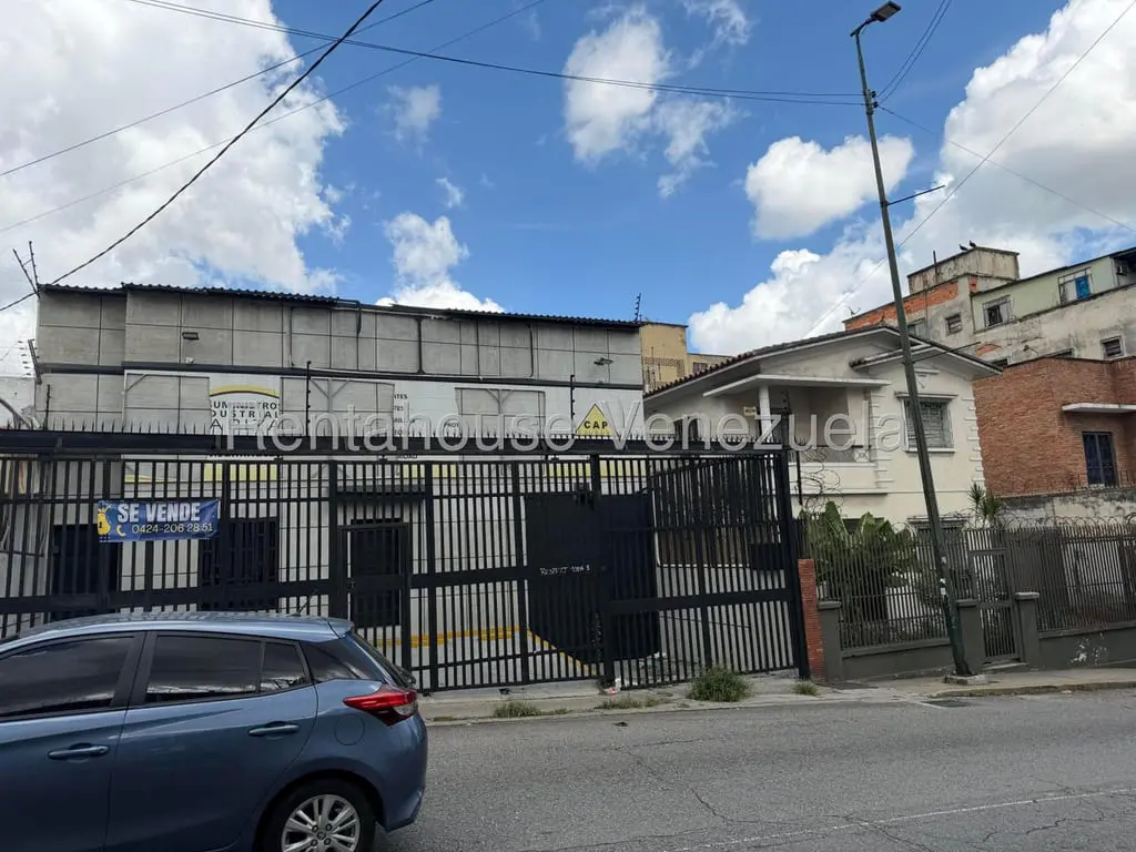Local comercial en Maripérez, Caracas - 1