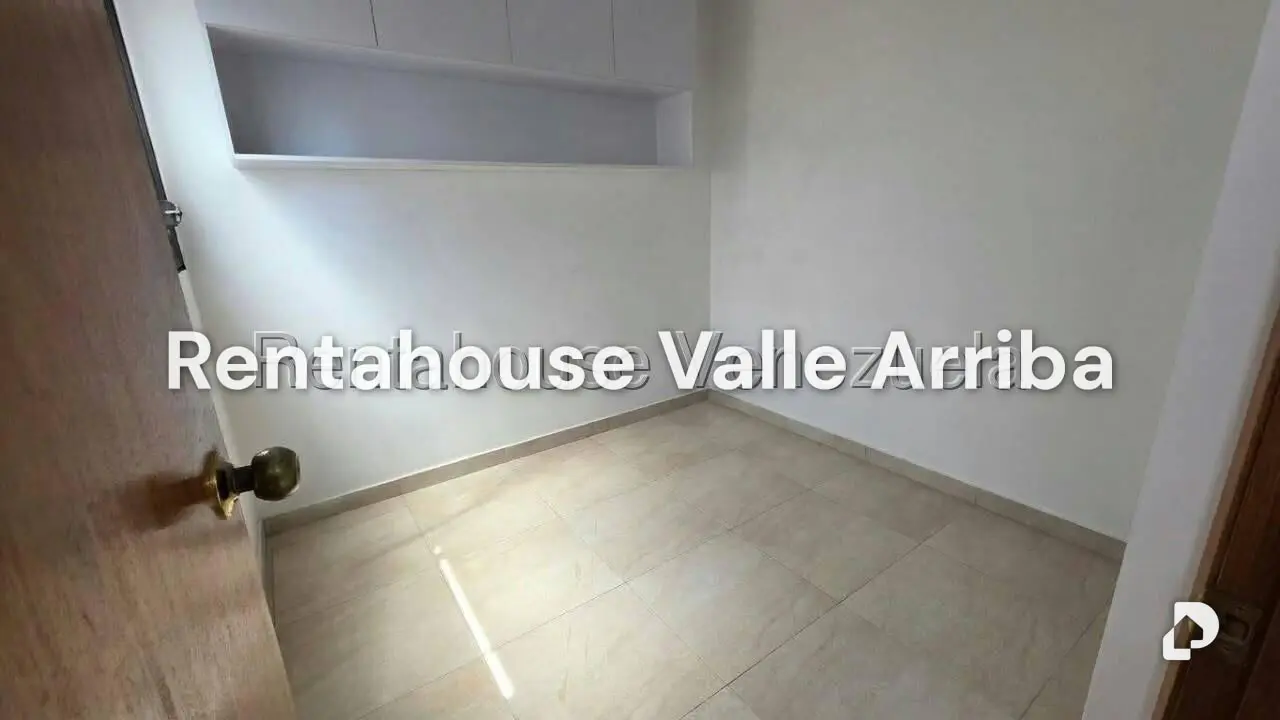 Apartamento en Los Palos Grandes, Caracas – 10