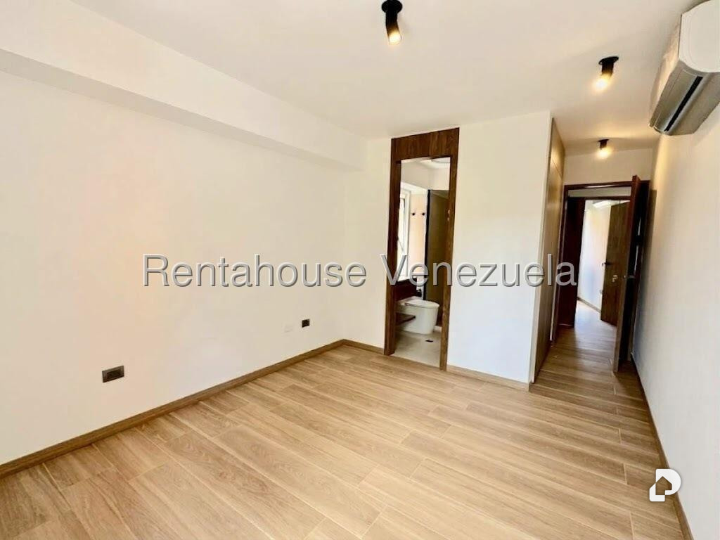 Apartamento en El Cigarral, Caracas – 27