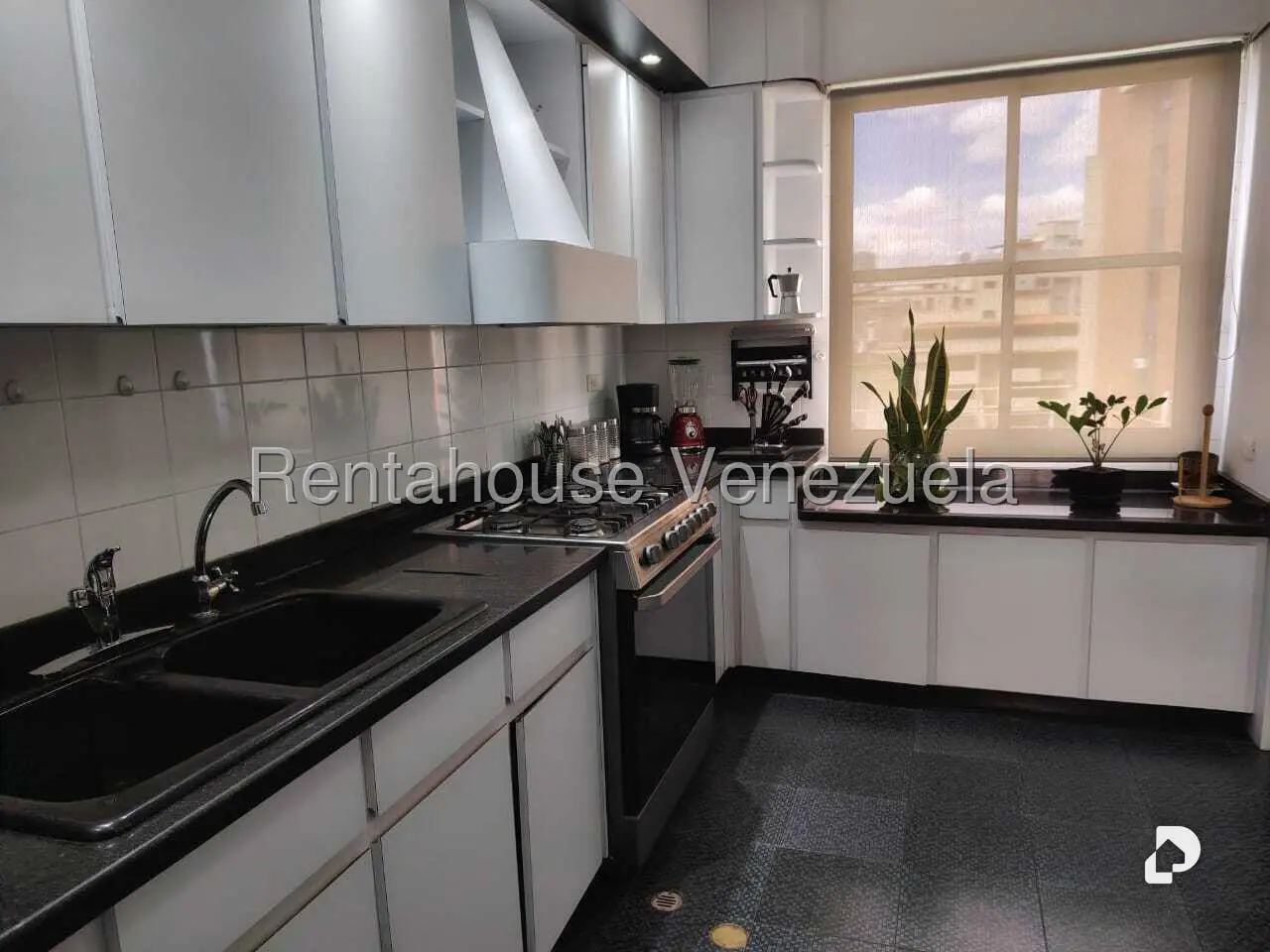 Apartamento en La Florida, Caracas – 9