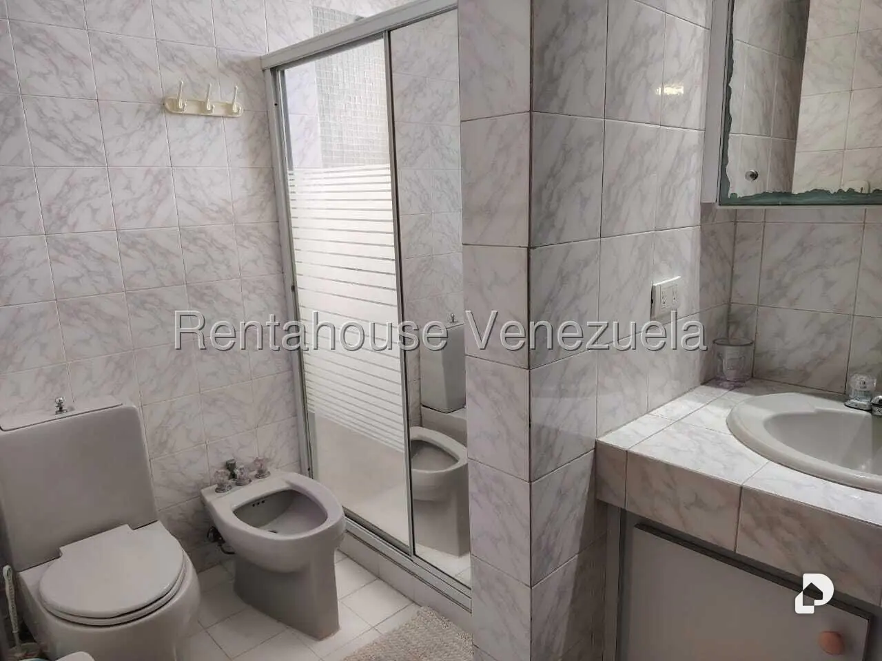 Apartamento en La Florida, Caracas – 19