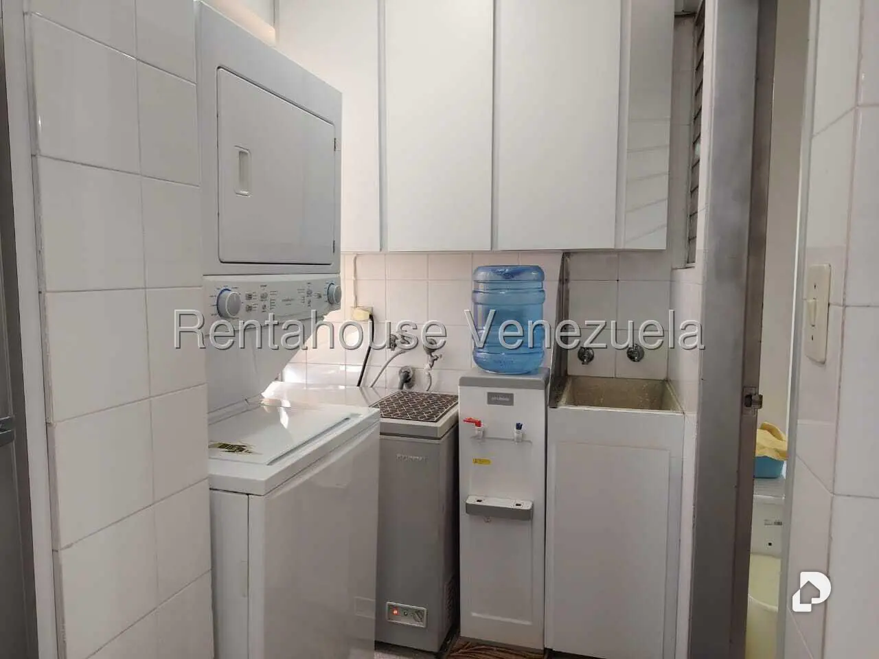 Apartamento en La Florida, Caracas – 11
