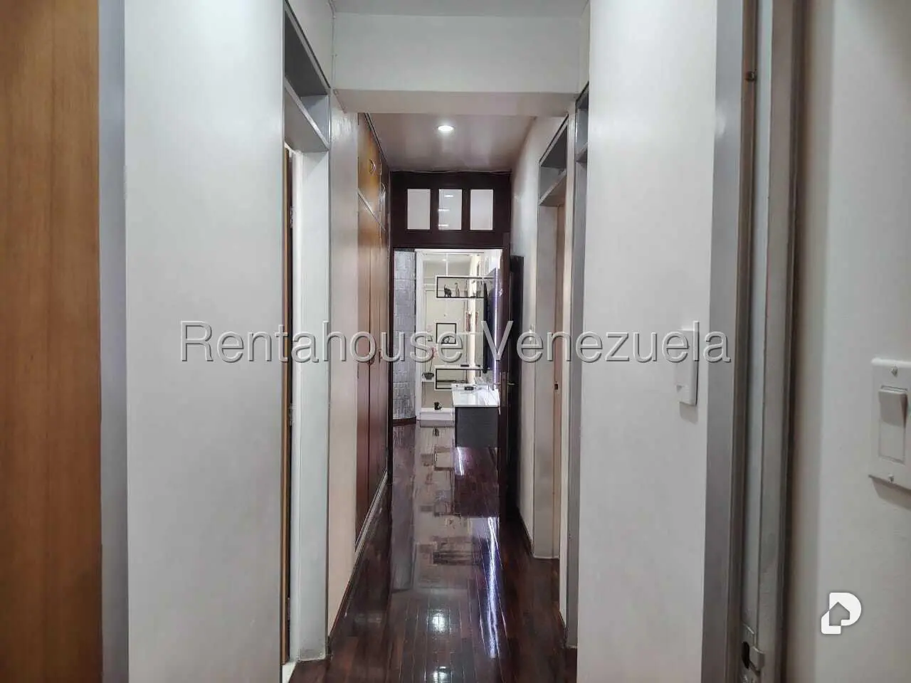 Apartamento en La Florida, Caracas – 12