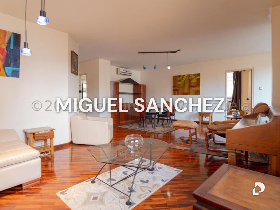 Apartamento en Los Palos Grandes, Caracas – 5