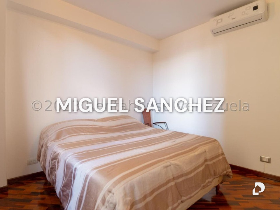 Apartamento en Los Palos Grandes, Caracas – 23