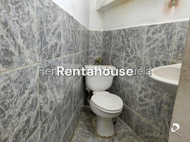Local comercial en Parroquia Urbana San José, Valencia – 2