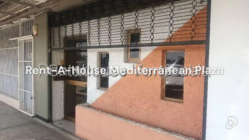 Local comercial en Zona Industrial, Valencia – 3
