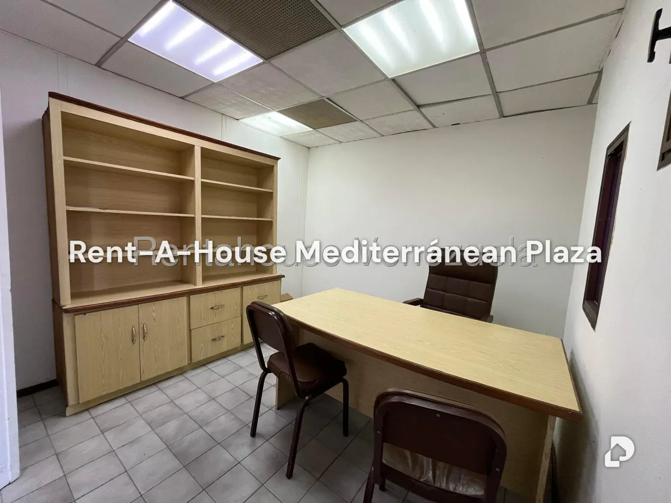 Local comercial en Zona Industrial, Valencia – 4
