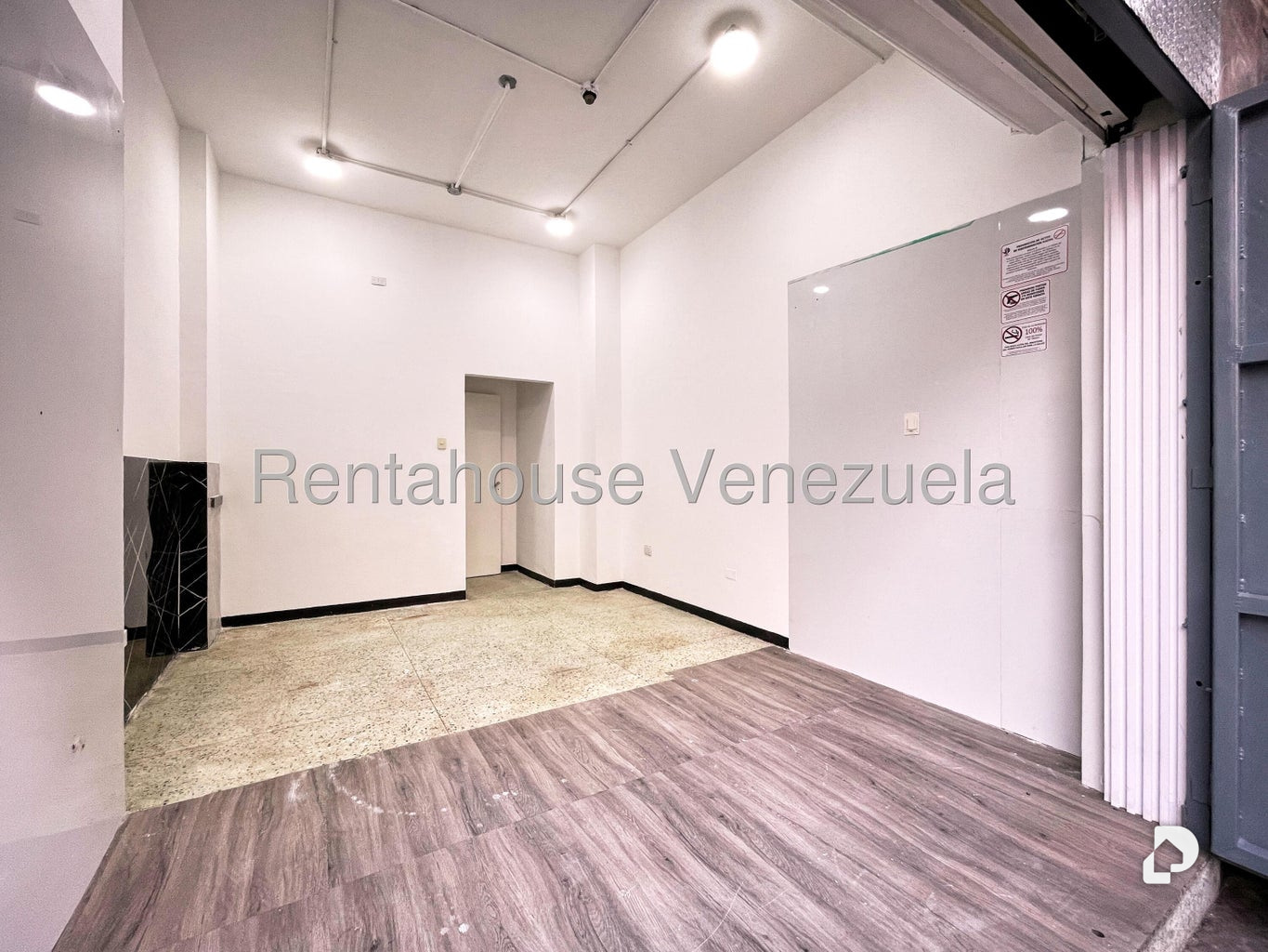 Local comercial en Parroquia La Candelaria, Caracas – 4
