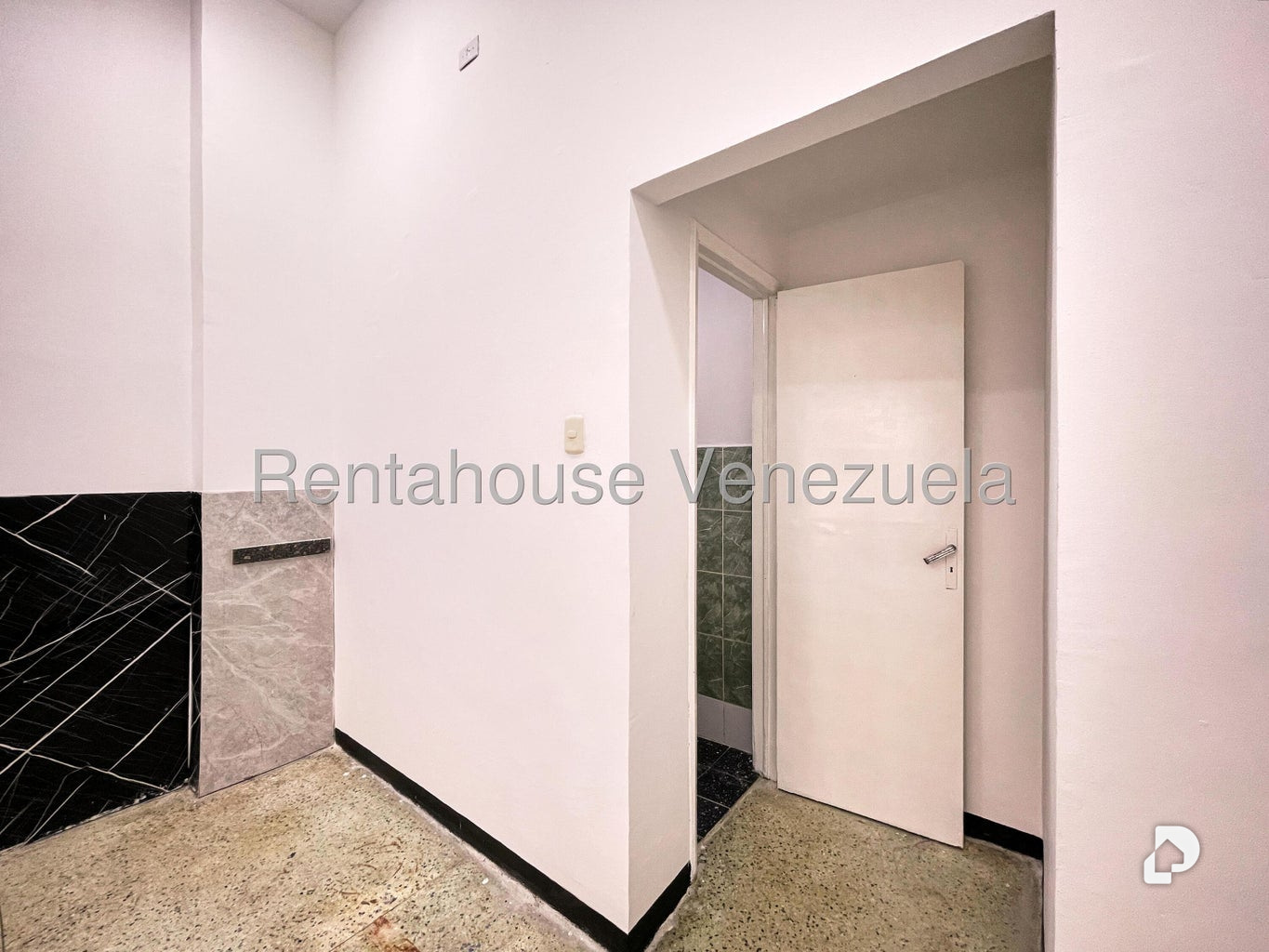 Local comercial en Parroquia La Candelaria, Caracas – 6