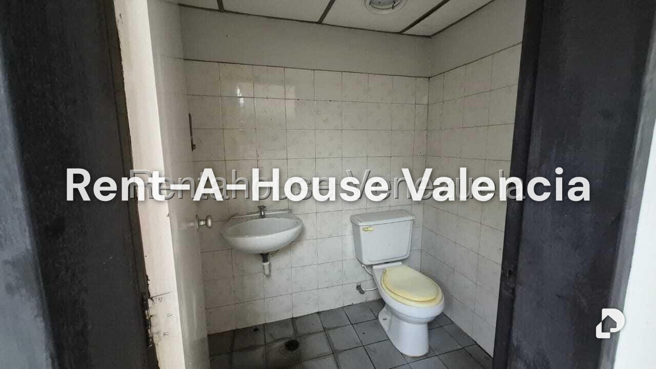 Local comercial en Zona Industrial, Valencia – 21