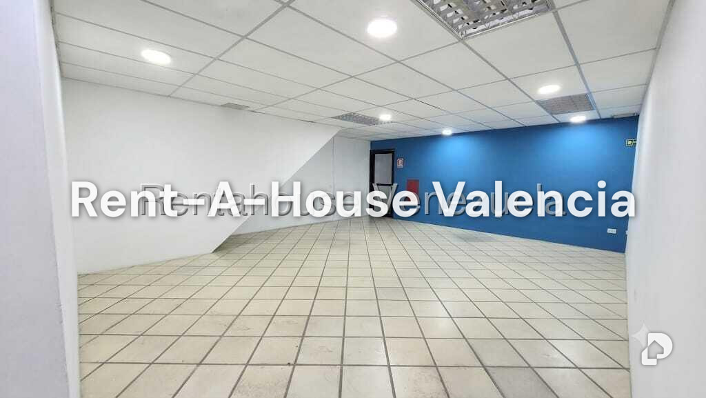 Local comercial en Zona Industrial, Valencia – 4