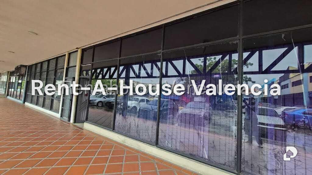 Local comercial en Zona Industrial, Valencia – 1