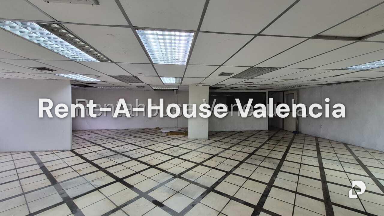 Local comercial en Zona Industrial, Valencia – 25