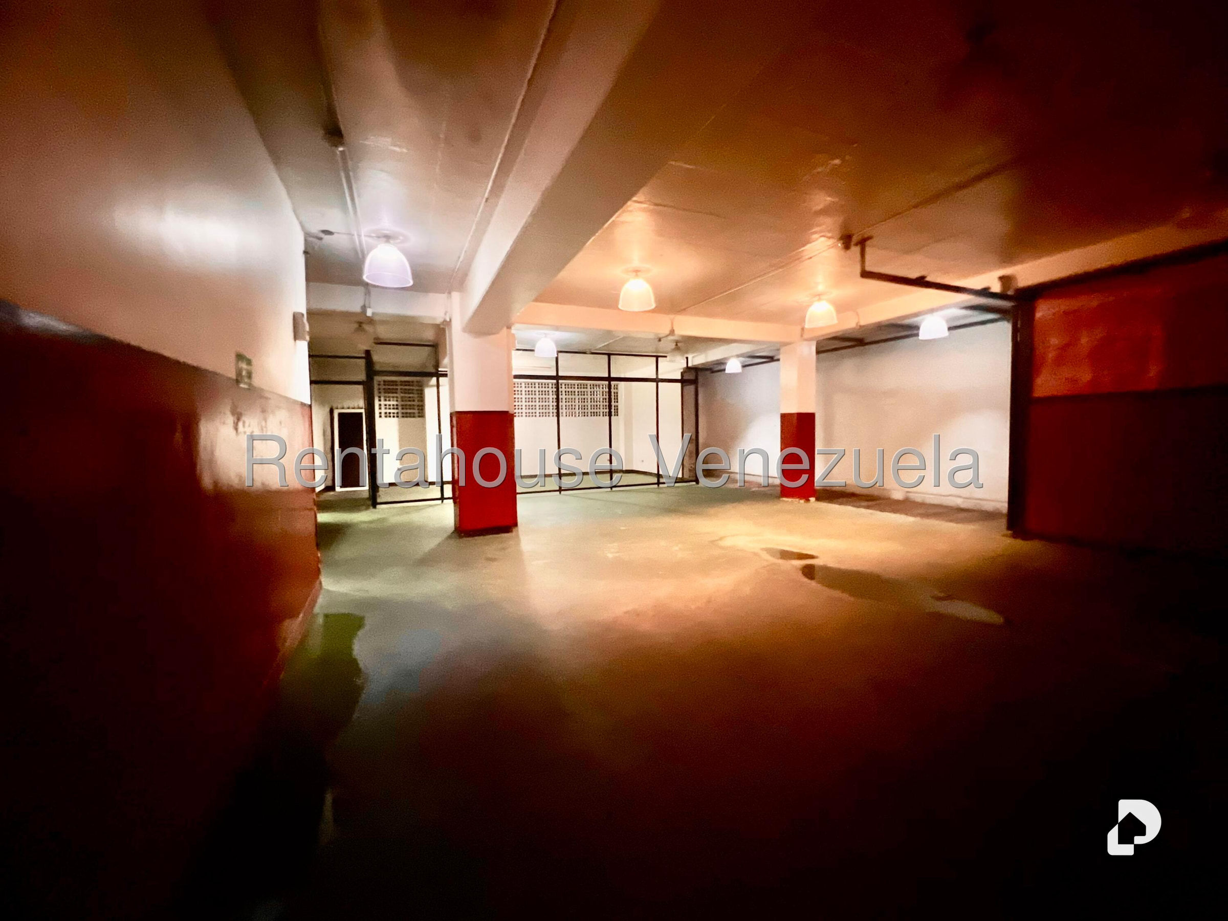 Edificio en La Urbina, Caracas – 8
