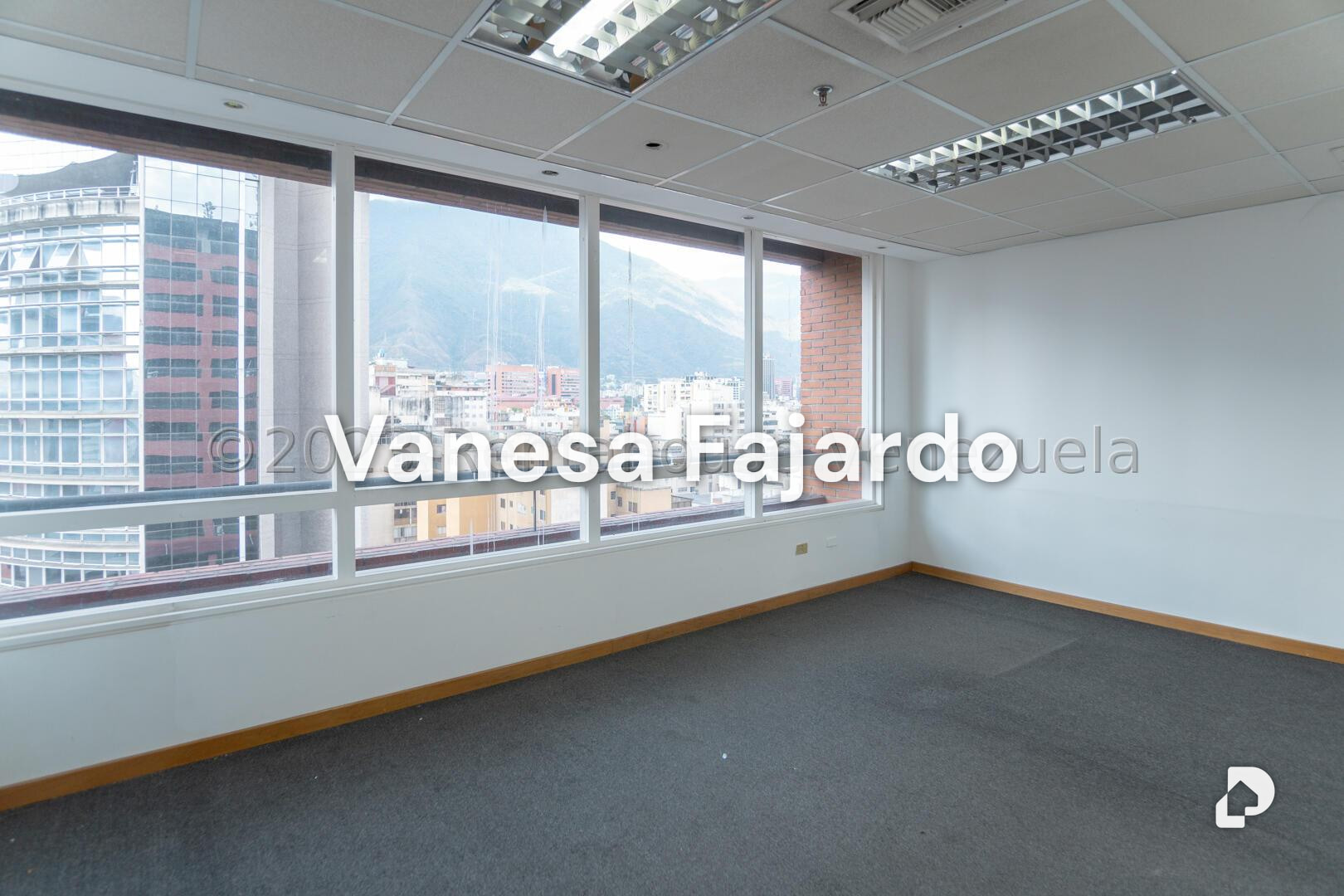 Oficina en Campo Alegre, Caracas – 7