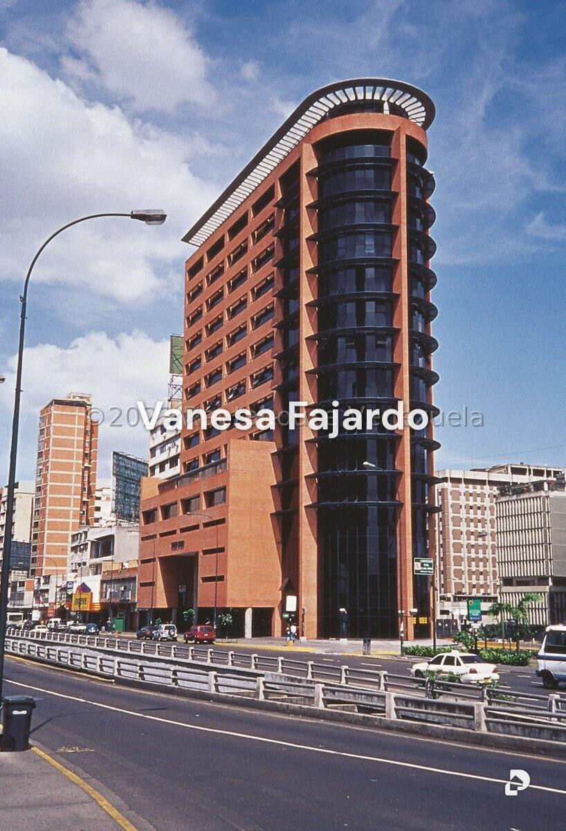 Oficina en Campo Alegre, Caracas – 1