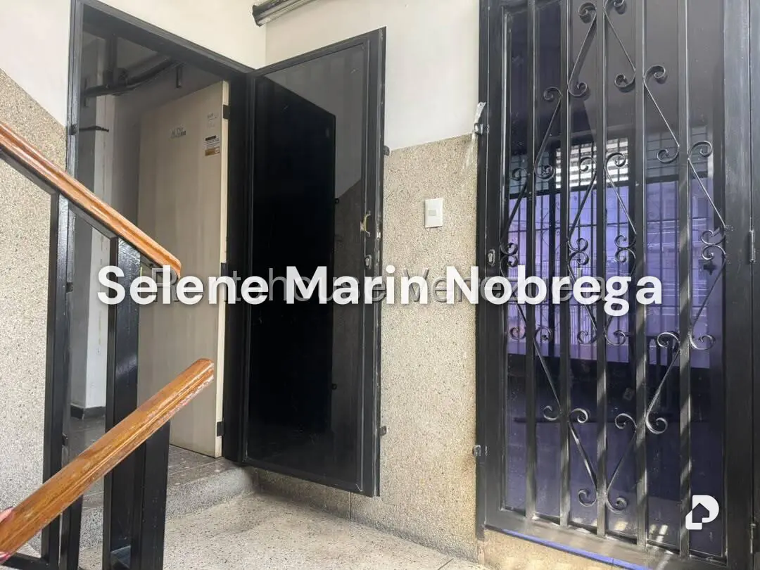 Building in Boleíta Sur, Caracas – 12