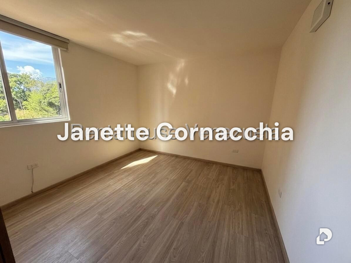 Apartamento en Colinas de La Tahona, Caracas – 17