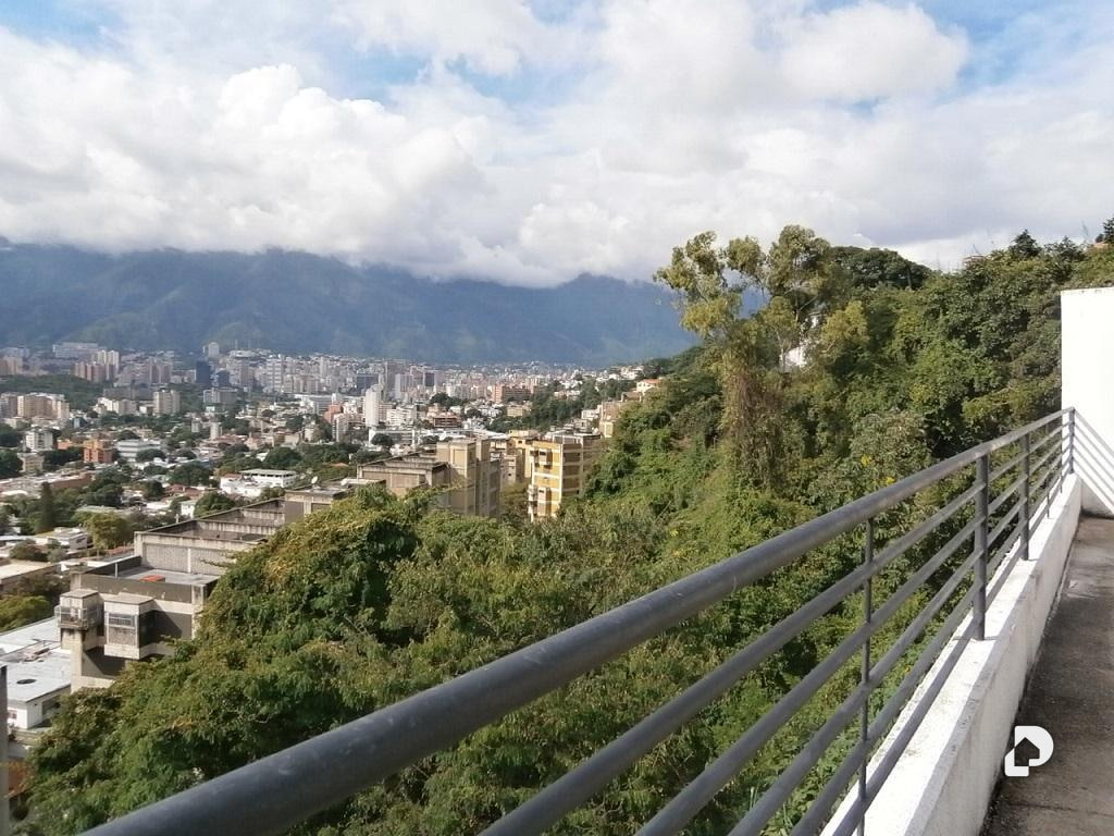 Casa en Colinas de Santa Mónica, Caracas – 5