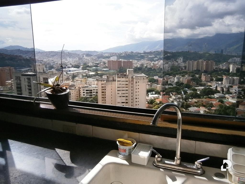 Casa en Colinas de Santa Mónica, Caracas – 25