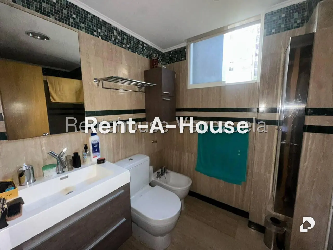 Apartamento en Los Palos Grandes, Caracas – 16