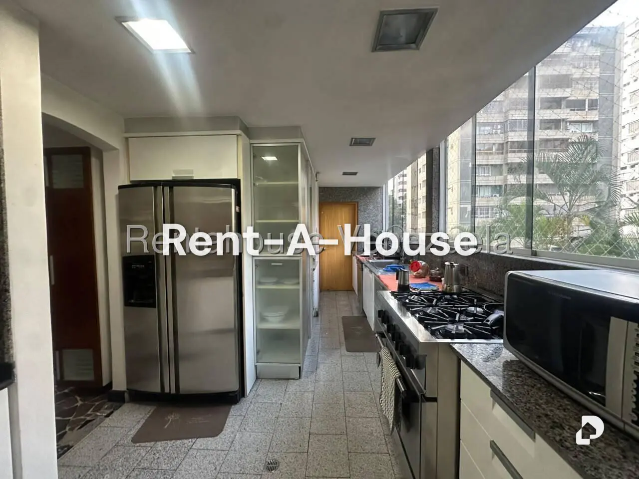 Apartamento en Los Palos Grandes, Caracas – 8