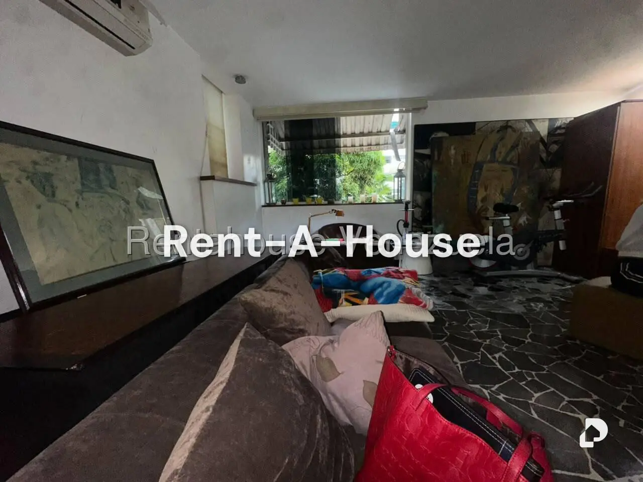 Apartamento en Los Palos Grandes, Caracas – 12