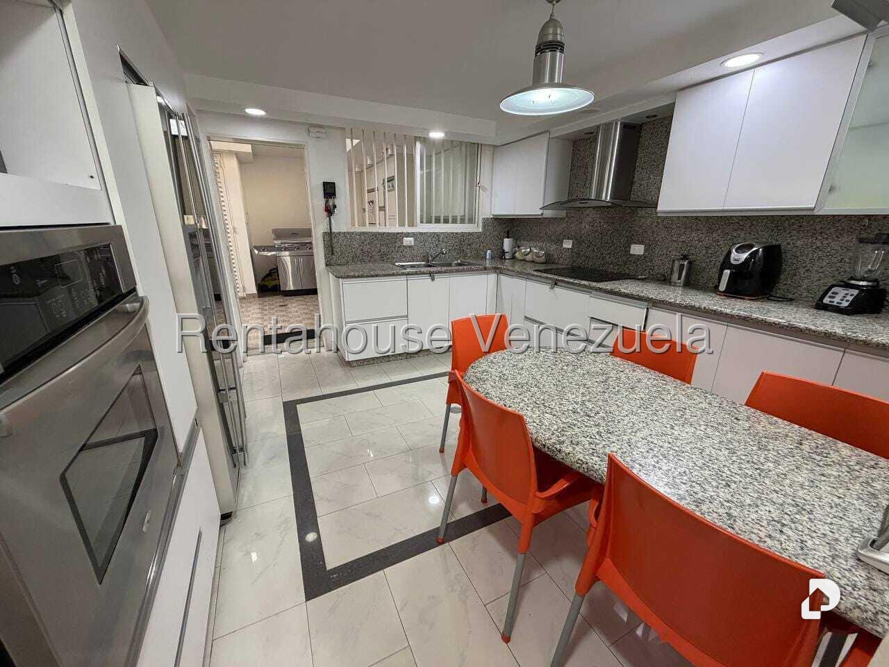 Casa en Alto Prado, Caracas – 6