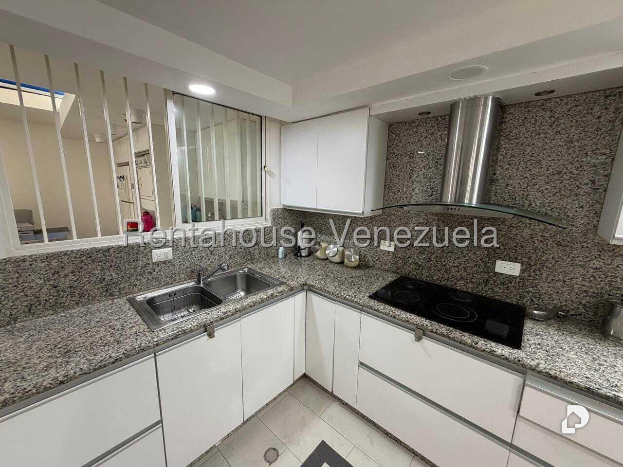 Casa en Alto Prado, Caracas – 3