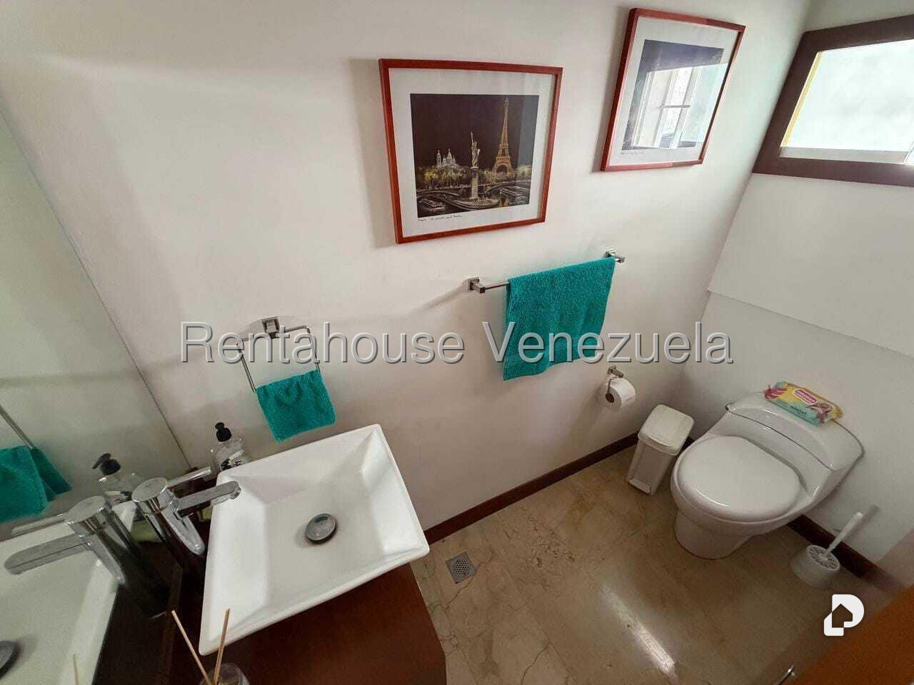 Casa en Alto Prado, Caracas – 22