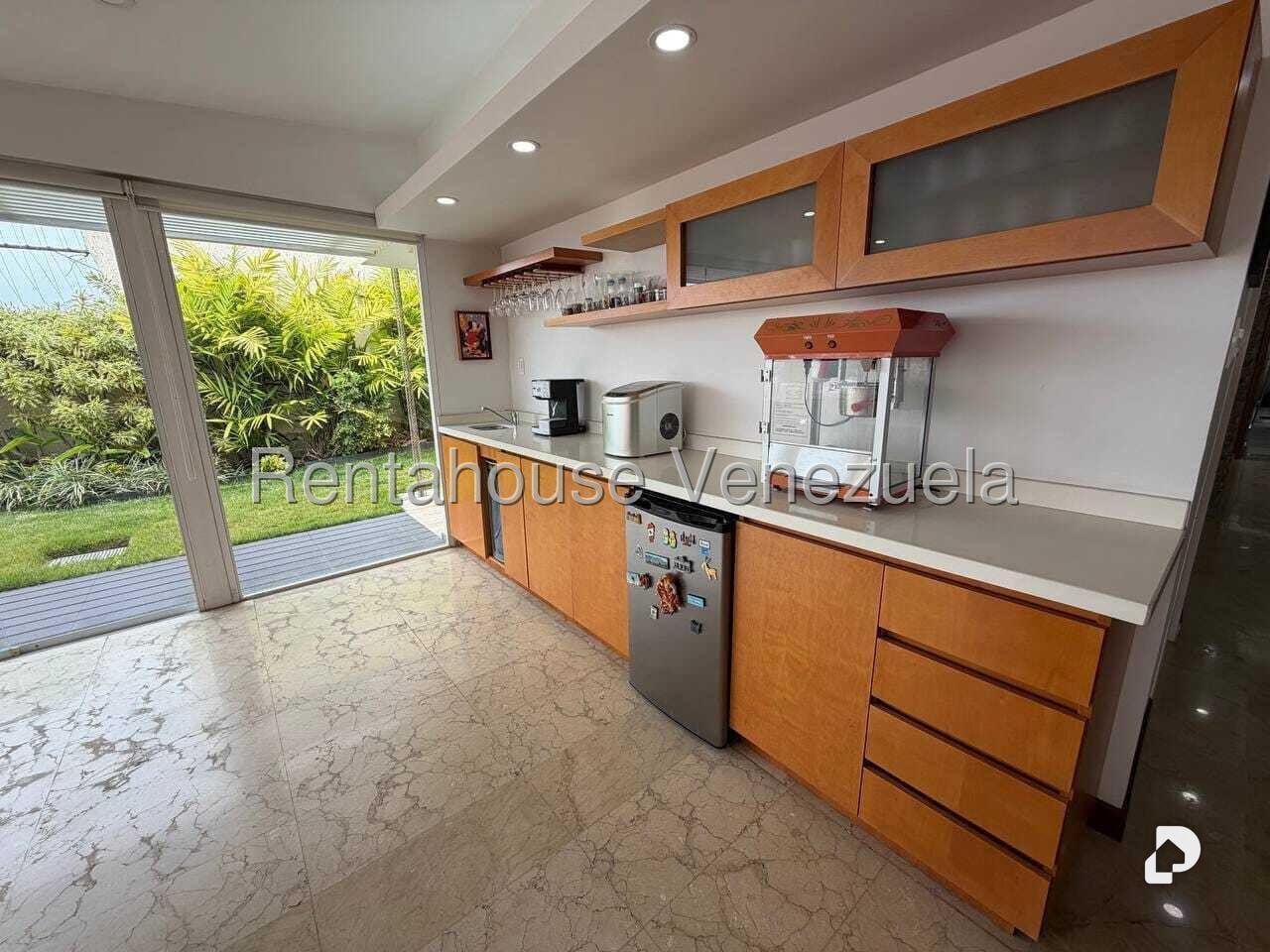 Casa en Alto Prado, Caracas – 21