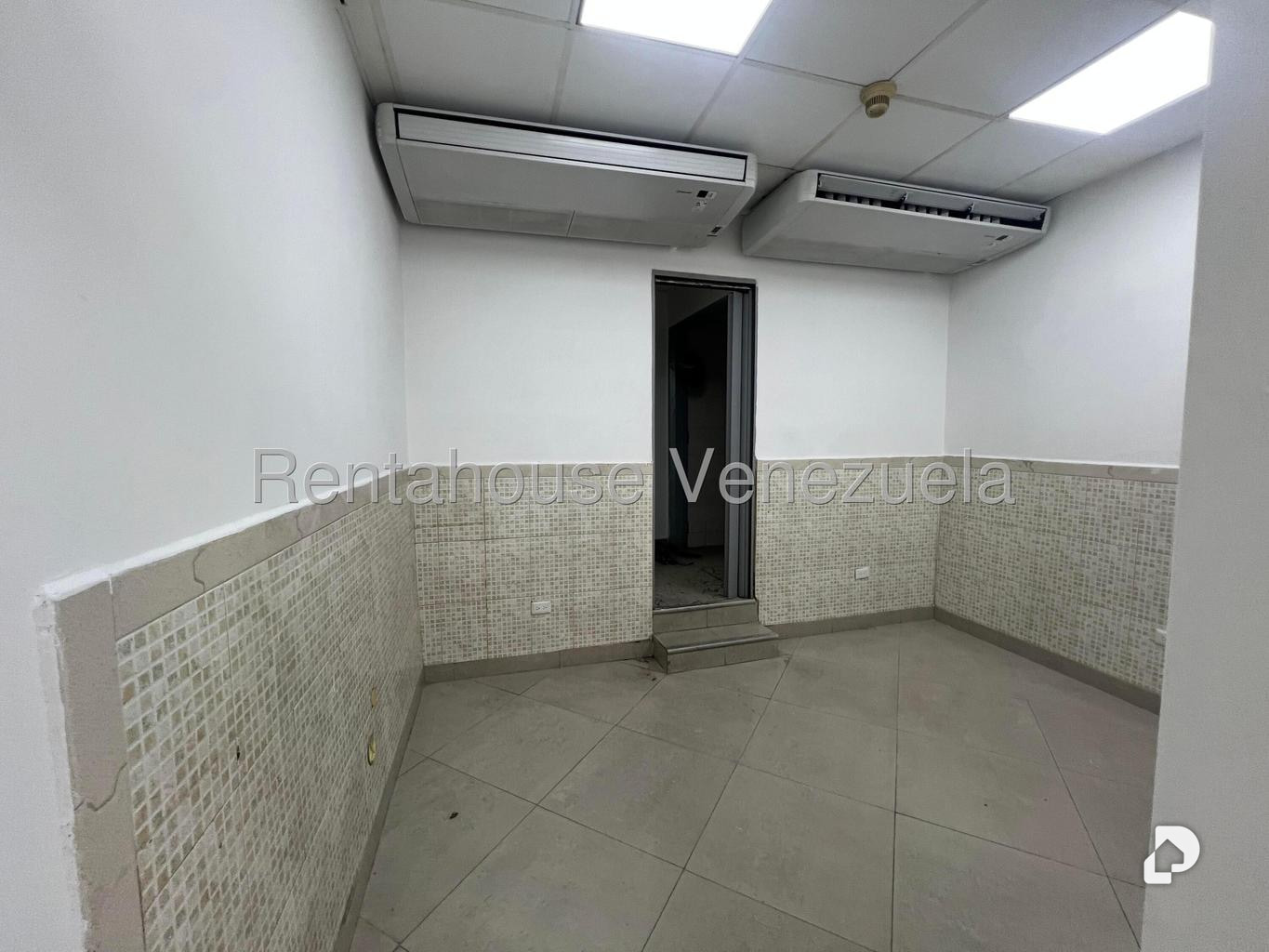 Commercial space in Centro, Caracas – 5