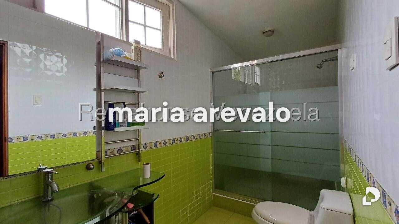 Casa en Prados del Este, Caracas – 28