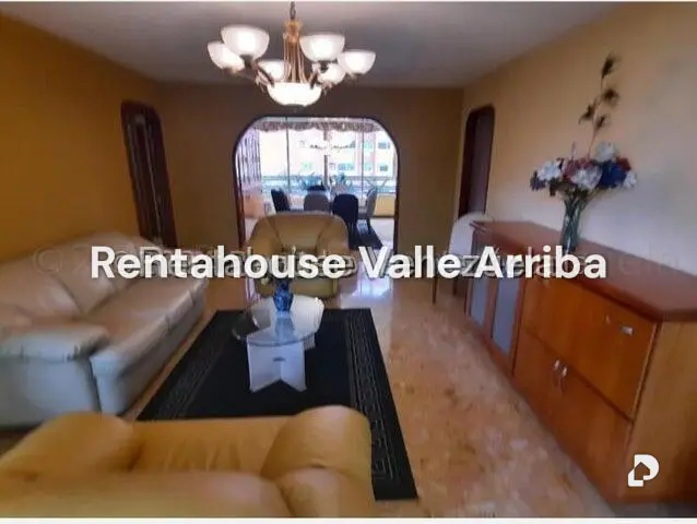 Apartamento en El Rosal, Caracas – 13