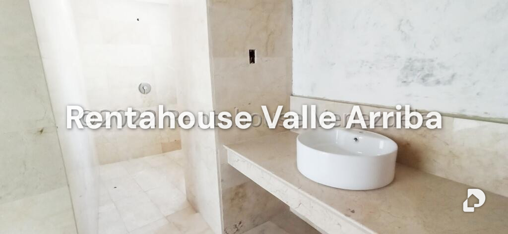 Apartamento en Campo Alegre, Caracas – 22