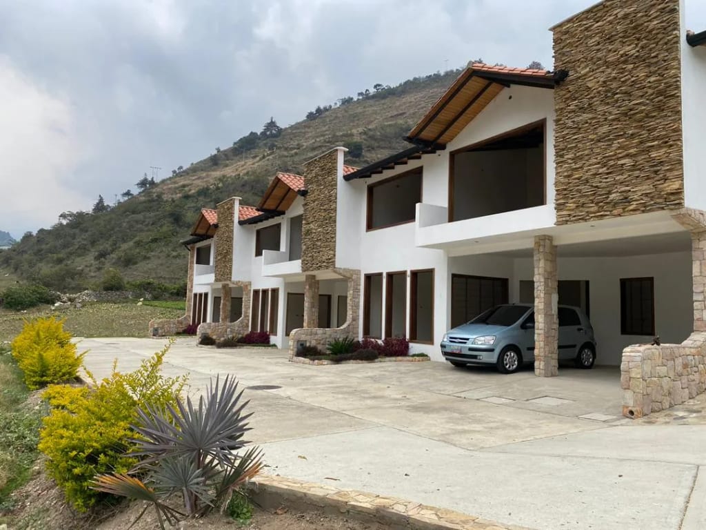 Townhouse en Casa de Tejas, Timotes - 1