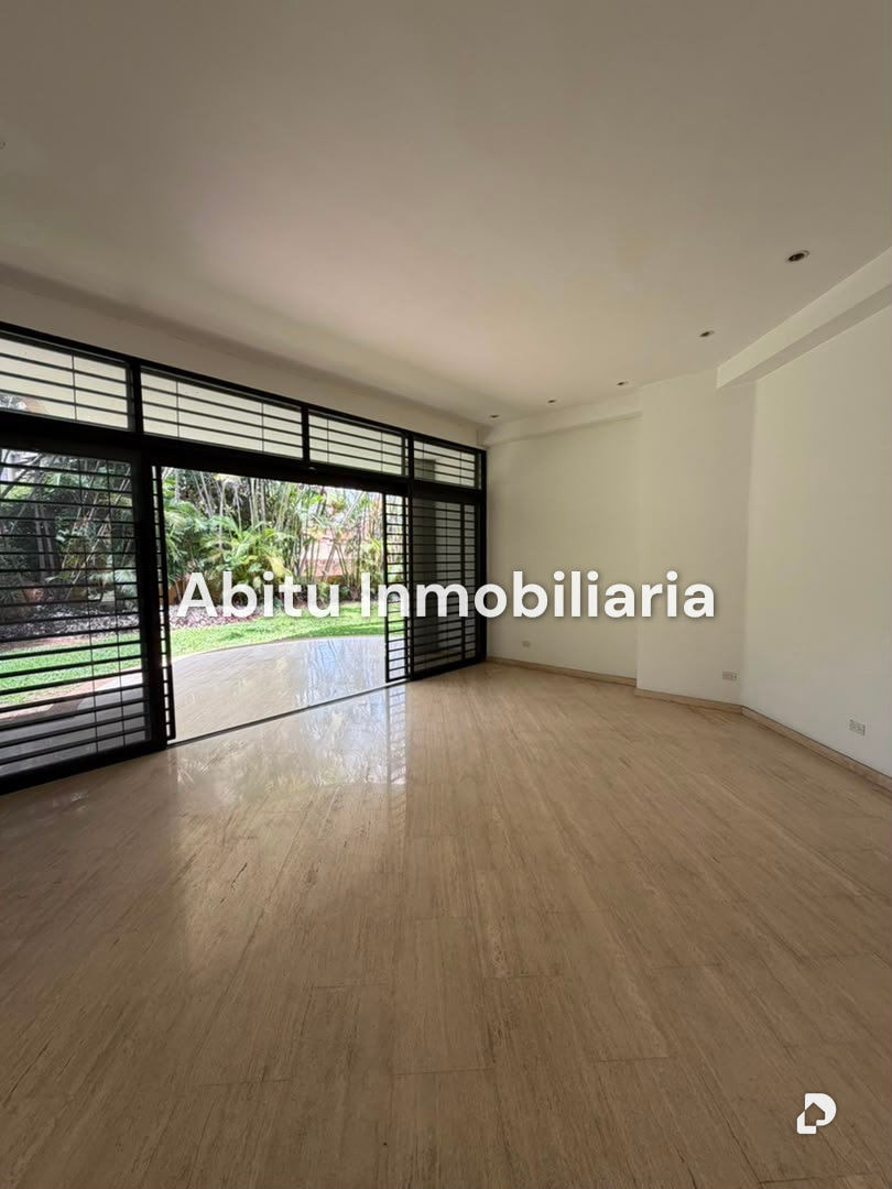Casa en Prados del Este, Caracas – 16
