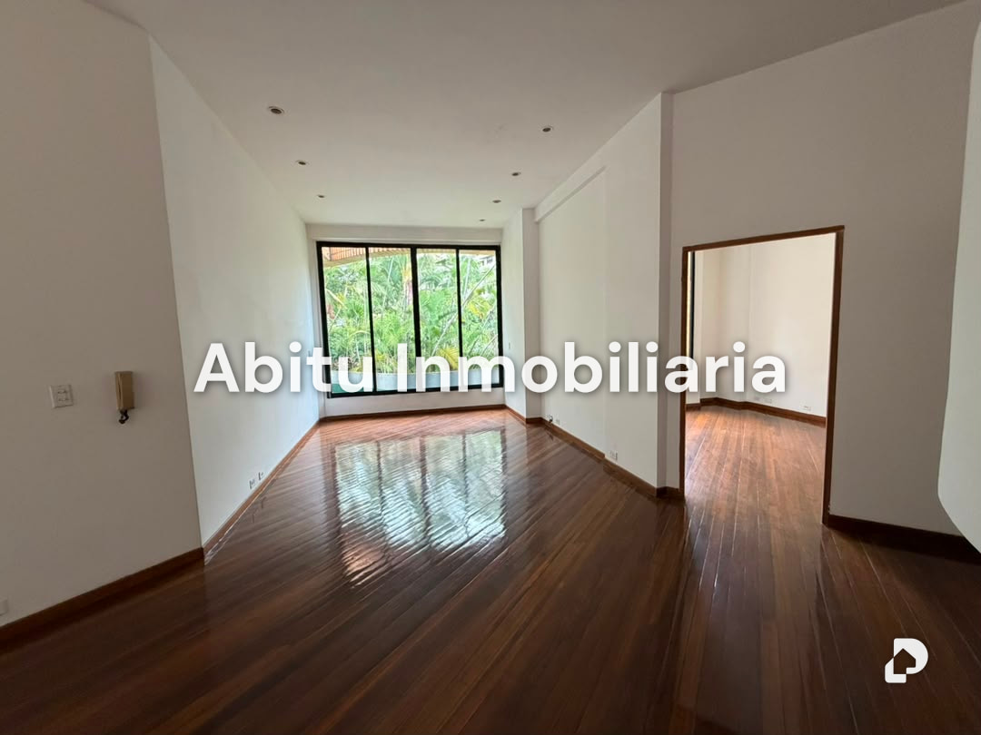 Casa en Prados del Este, Caracas – 11