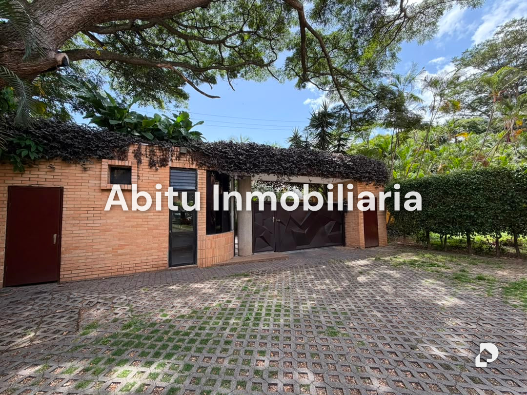 Casa en Prados del Este, Caracas – 32