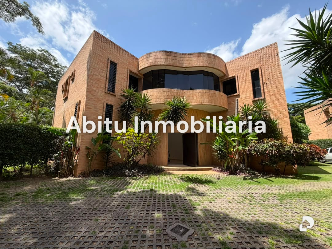 Casa en Prados del Este, Caracas – 34