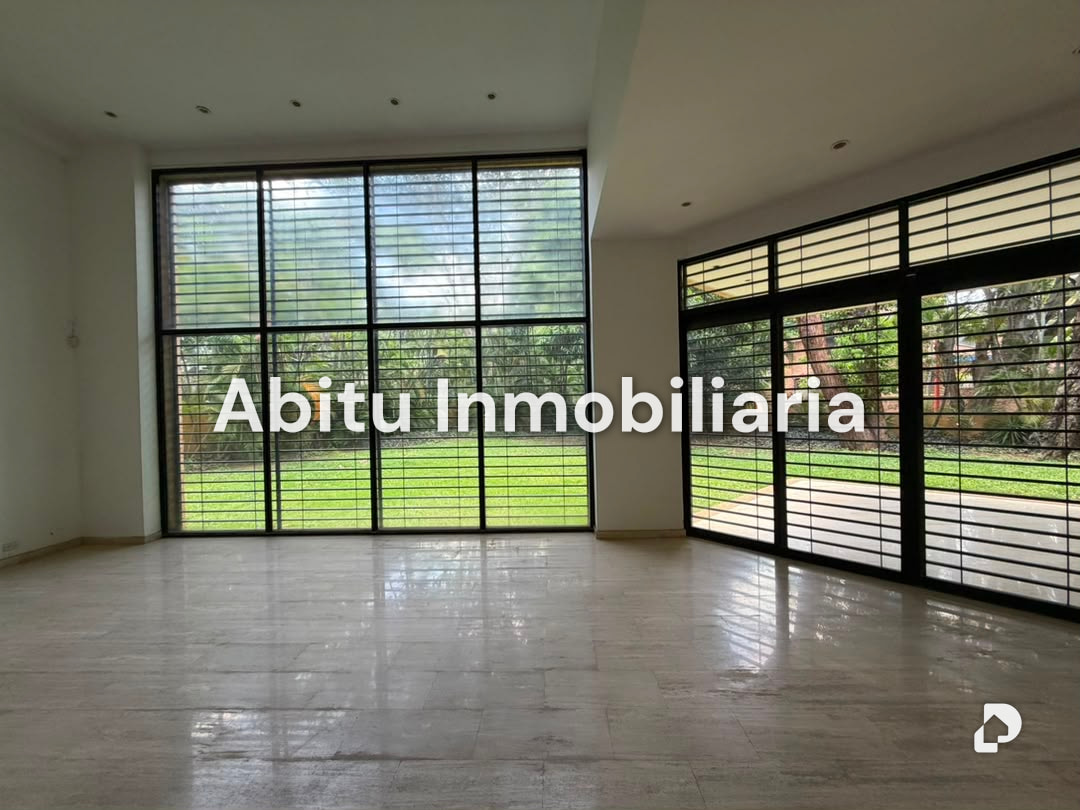 Casa en Prados del Este, Caracas – 17