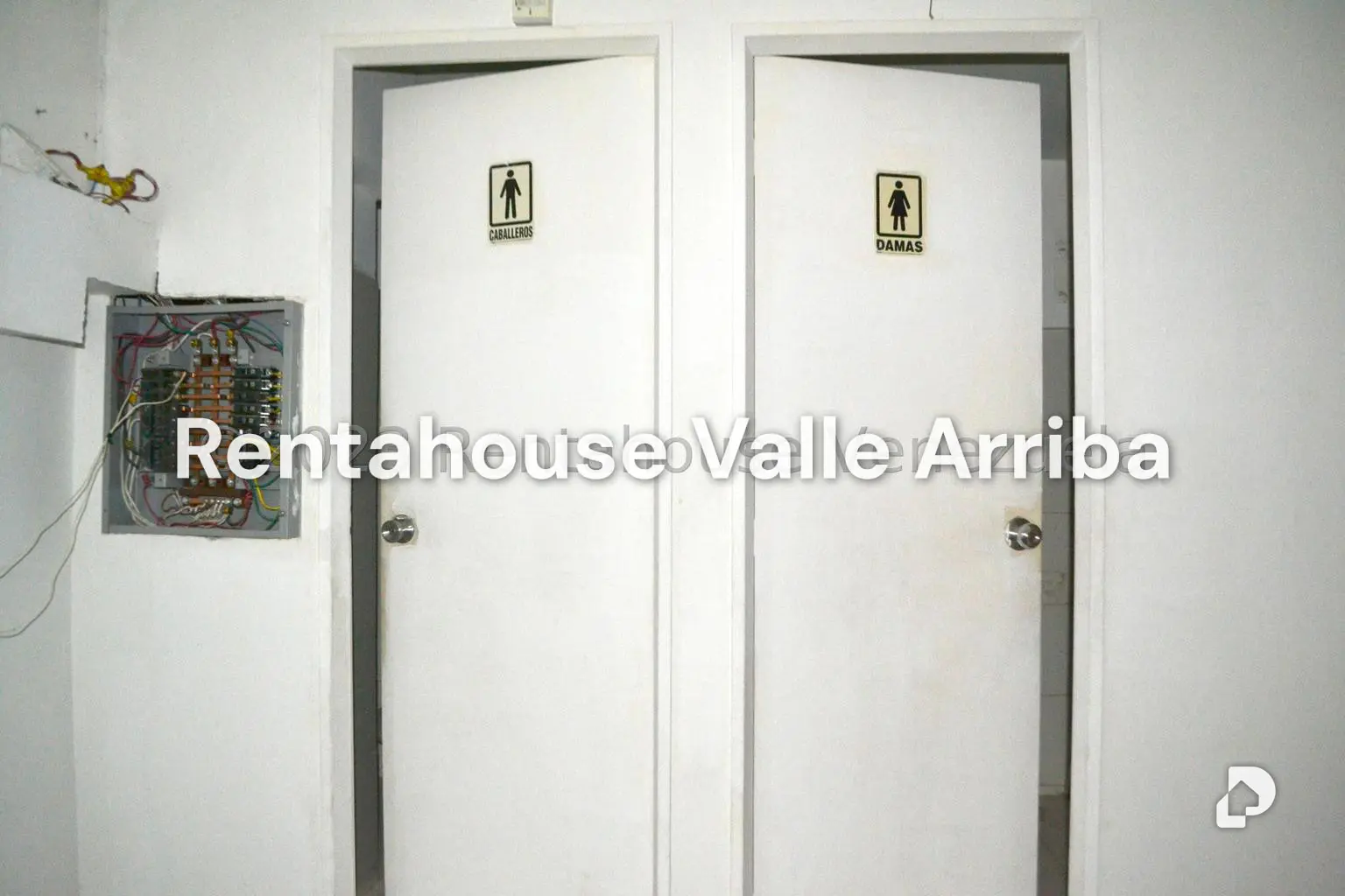 Local comercial en El Cafetal, Caracas – 16