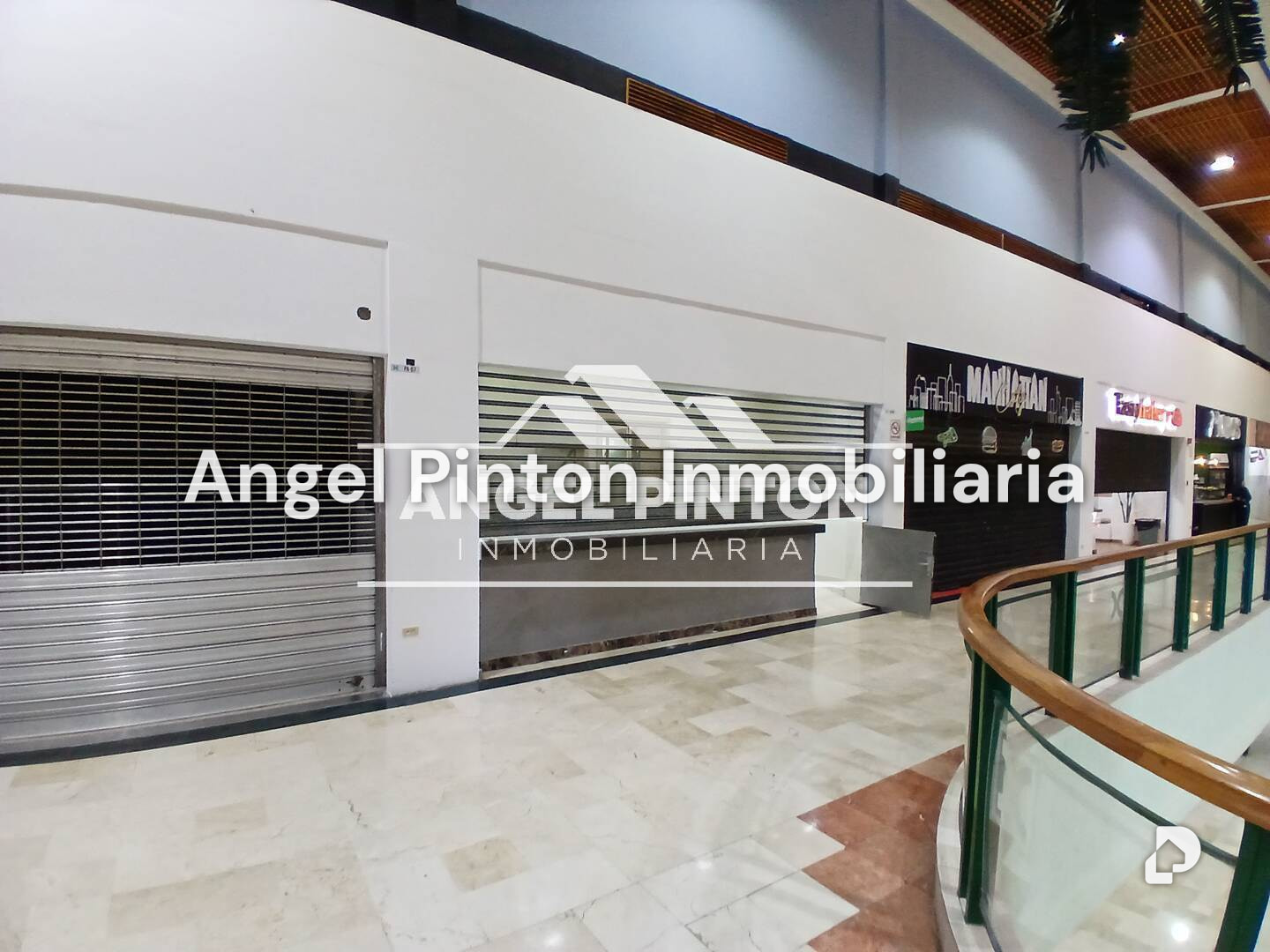 Local comercial en Avenida Fuerzas Armadas, Maracaibo – 13