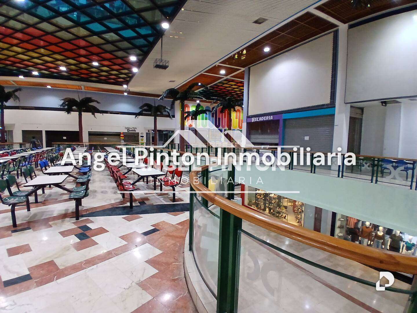 Local comercial en Avenida Fuerzas Armadas, Maracaibo – 15