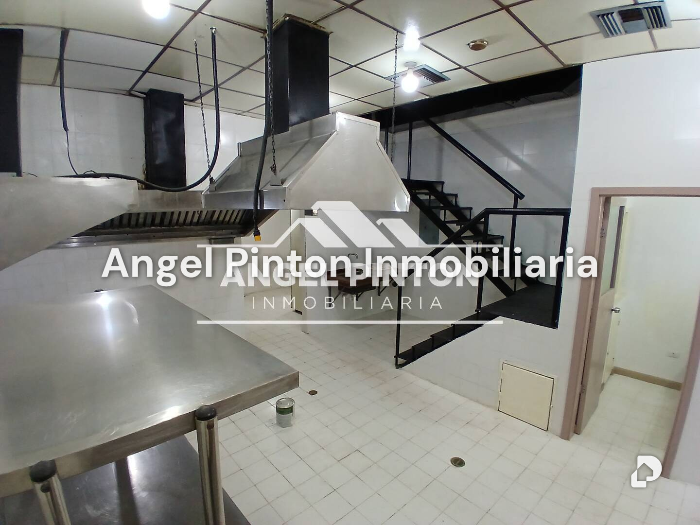 Local comercial en Avenida Fuerzas Armadas, Maracaibo – 6