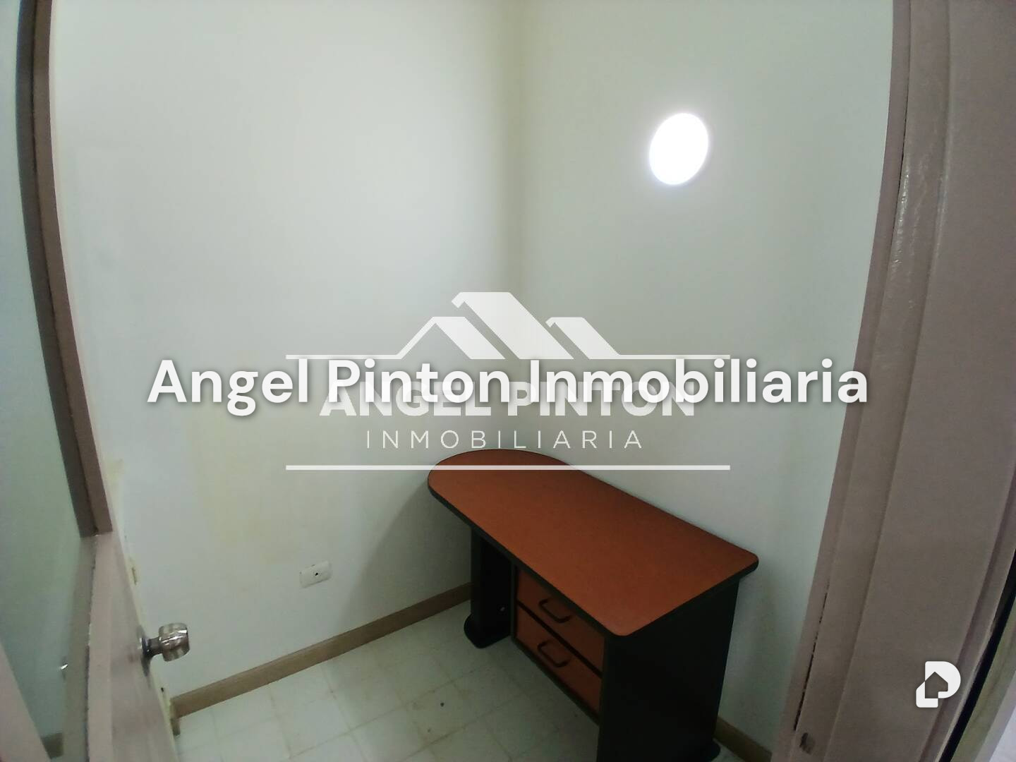 Local comercial en Avenida Fuerzas Armadas, Maracaibo – 5