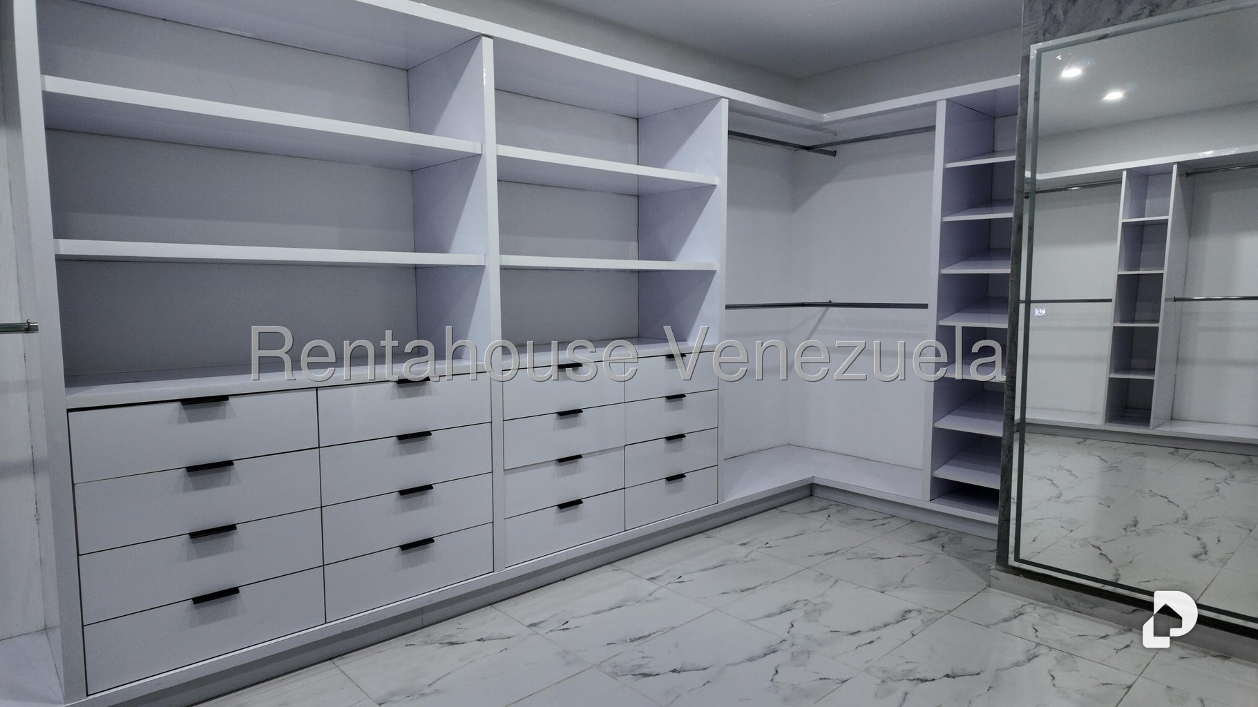 House in Los Naranjos (del Cafetal), Caracas – 13