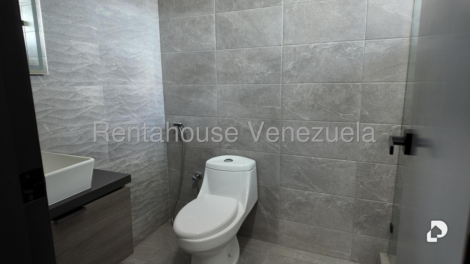 House in Los Naranjos (del Cafetal), Caracas – 19