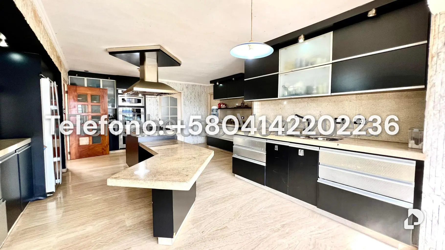 Casa en Oripoto, Caracas – 11